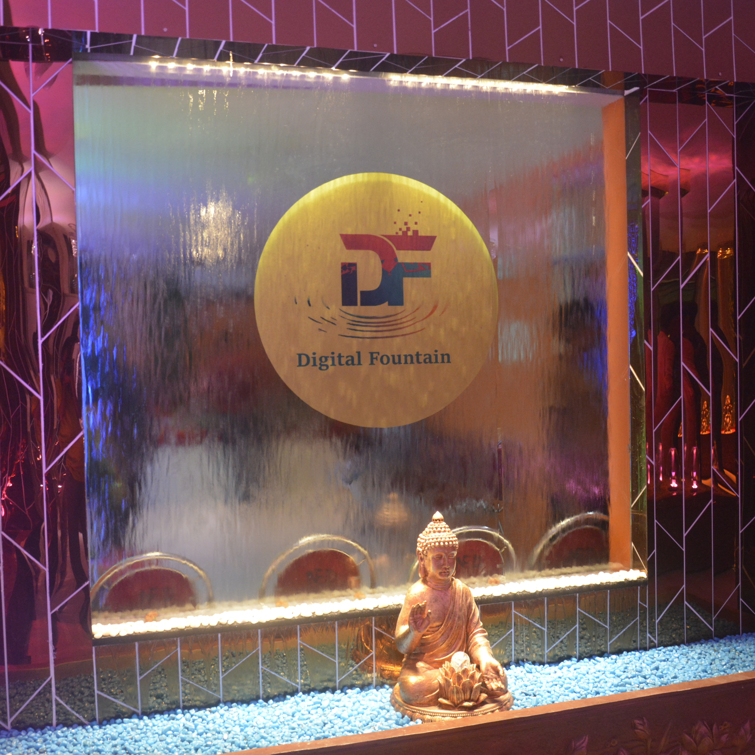 Glass Logo / Mirror Fountain